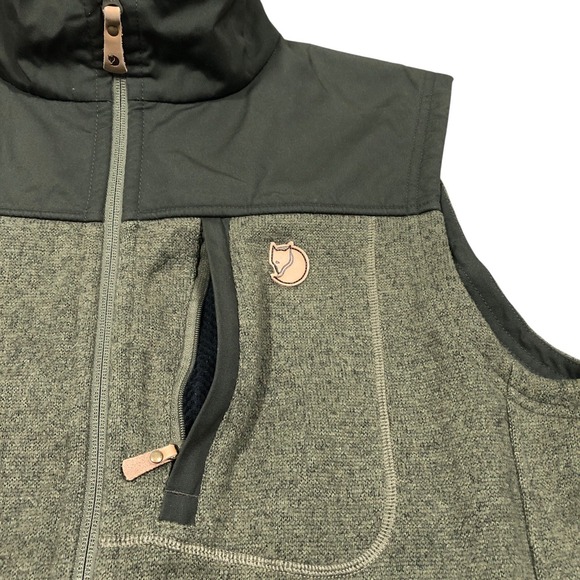 Men's Green Vest - Picture 7 of 11